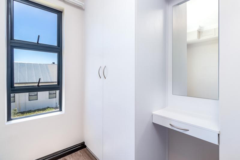 2 Bedroom Property for Sale in Buhrein Western Cape